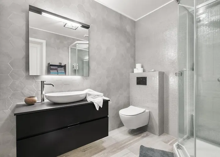 Historic Townhouse I With Rooftop & Free Parking Апартаменты *
