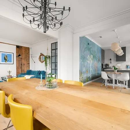 Historic Townhouse I With Rooftop & Free Parking Appartamento *